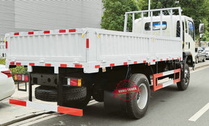 <span class=keywords><strong>Camion</strong></span> HOWO di alta qualità a trazione integrale <span class=keywords><strong>4x4</strong></span> fuoristrada con pianale ribassato da 8-10 tonnellate in vendita - Product Image 4