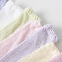 Chaussettes de bébé en maille fine en pur coton respirant jetable bas d'été au-dessus du genou pour les nouveau-nés bébés pour le temps de printemps