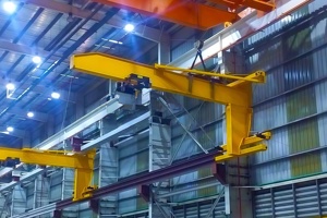 Grúa Móvil de Pared CraneTech Horizon de 5 Toneladas con Motor y Rodamiento, Certificación CE ISO, Control Remoto/Colgante - Product Image 2