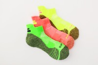 Vente chaude Chaussettes de sport respirantes à coupe basse pour femmes Chaussettes de course de haute qualité