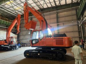 Excavadora de Orugas Zhenyu ZY218C de 21 Toneladas de Alta Calidad, Bomba Kawasaki, Motor ISUZU, 1 Año de Garantía en el Motor, Caja de Cambios Superior, Bajo Precio, Mejores Condiciones - Product Image 3