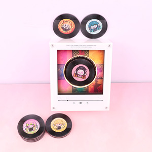 Imán Giratorio Acrílico Personalizado con NFC para Refrigerador, Luz Nocturna con Reproducción de Música y Diseño de Disco de Vinilo - Uso Promocional, Diseño Creativo - Product Image 3