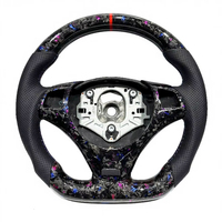 Volant de direction personnalisé en fibre de carbone légère, à fond plat, en cuir perforé, avec un style intérieur en carbone forgé de luxe