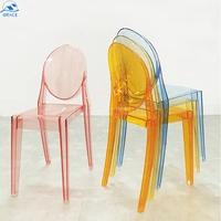 Vente en gros de chaises de salle à manger transparentes et contemporaines pour fête de mariage différents types de polypropylène, acrylique et PC empilables pour la maison