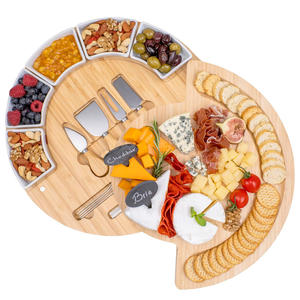 Planche à <span class=keywords><strong>fromage</strong></span> et plateau personnalisés - Fabriqués en bois <span class=keywords><strong>de</strong></span> bambou - Planche à découper et couteau à <span class=keywords><strong>fromage</strong></span> brevetés aux États-Unis pour recevoir et servir - Product Image 2