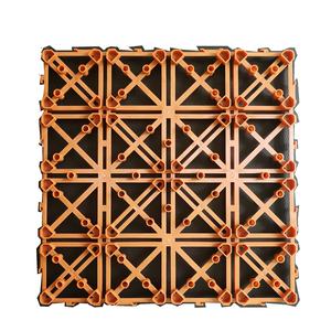 Base in plastica ad incastro resistente all'usura per piastrelle per <span class=keywords><strong>decking</strong></span> in wpc da giardino piastrelle per terrazze in legno - Product Image 1