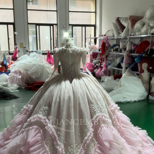 Robe de mariée rose pâle avec appliques en dentelle et volants, robe de bal, robes de mariée Xs212 - Product Image 2