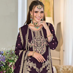 El último Chinon pesado con trabajo de bordado Kurti y pantalón de Chinon pesado con trabajo de bordado Dupatta - Product Image 1