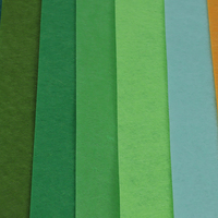 Tissu de feutre de couleur polyester aiguilleté bricolage tissu de feutre multicolore feutre de polyester aiguilleté pour l'artisanat