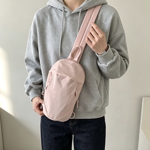 Bolso Bandolera de Nailon Impermeable de Gran Capacidad para Mujer, con Múltiples Compartimentos, Correa de Hombro Ajustable, Cierre de Cremallera, para Uso Diario y Oficina - Product Image 4