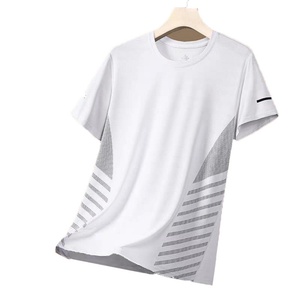 T-shirts sport rétro pour hommes en gros personnalisés, respirants, col rond, style décontracté, manches courtes, t-shirts tissés pour jeunes adultes - Product Image 1