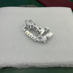 Service de fraisage CNC de précision pour pièces usinées en alliage d'aluminium sur mesure, qualité usine 25Y - Product Image 1