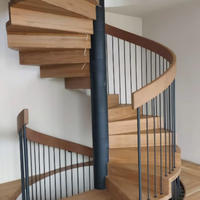 Escalier en colimaçon moderne en bois massif pour intérieur, gain de place, avec balustrade métallique, marches hélicoïdales pour appartement ou loft