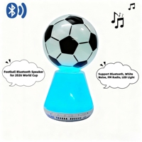 Altavoz Bluetooth con Forma de Balón de Fútbol, Luz RGB Portátil, Radio FM para Fanáticos del Deporte, Decoración del Hogar, Regalo