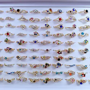 Grosir Grosir Cincin Kristal Berlapis Emas KC Cincin Pernikahan Berlian Imitasi Warna-warni Perhiasan Wanita