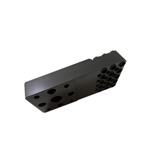 แผงหุ้มอลูมิเนียมและสเตนเลส CNC ชุบผิวด้วยลวดส่วนประกอบเครื่องจักรกลที่มีความแม่นยำสูง5G & ระบบโทรคมนาคม - Product Image 1