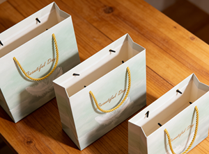 Fresh Gradient Feather <b>Paper</b> Gift Bag-Vietnam FSC Certified Luxury Packaging Factory - Product Image 2