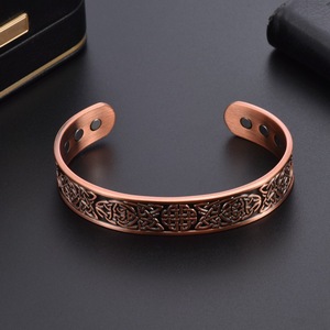 Brazalete Abierto Vintage de Cobre Magnético para Hombre, Brazalete de Terapia Magnética de Cobre Rojo Puro - Product Image 5