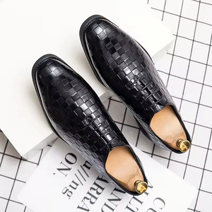 Chaussures en cuir pour hommes décontractées et habillées, style minimaliste, bout pointu, Derby formel, à lacets, respirantes, chaussures habillées en cuir fin, vente en gros - Product Image 6