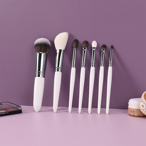 7pcs Goat Synthetic Hair Makeup Brush Set Wood Handle Travel Mini Face Eye Powder <b>Blush</b> Eyeshadow Cosmetic Brushes Kit - Product Image 2