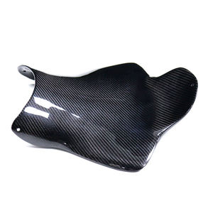 เบาะนั่งคาร์บอนไฟเบอร์สำหรับรถ Yamaha YZF-R1 ปี 2020-2025 ผิวเงา/ด้าน สีดำ น้ำหนักเบา แข็งแรง ทนทาน ติดตั้งได้โดยตรง - Product Image 4