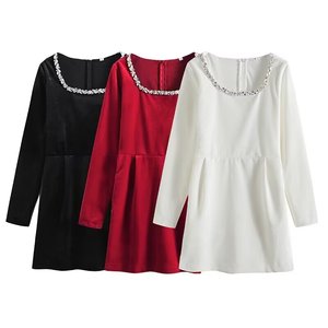 TAOP&ZA 2026 Nuovo Abito in <span class=keywords><strong>Velluto</strong></span> da Donna Stile Francese con Scollo Quadrato, Vita Sottile e <span class=keywords><strong>Maniche</strong></span> <span class=keywords><strong>Lunghe</strong></span> Decorate a Mano 20253 - Product Image 1