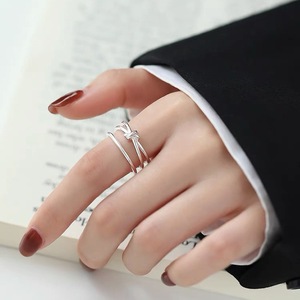 Anillo de Plata de Ley S925 de Doble Capa con Nudos para Mujer, Diseño Abierto para el Dedo Índice, Estilo Nicho, Sensación de Alta Gama - Product Image 3