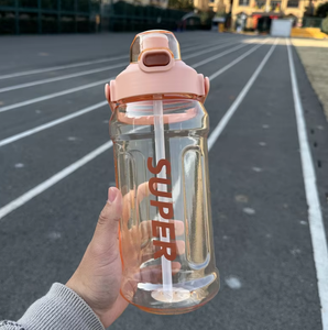 Bouteille d'eau de sport motivante 2L en Tritan sans BPA, écologique, avec paille et marqueur de temps, sans danger pour l'eau bouillante, pour adultes - Product Image 3