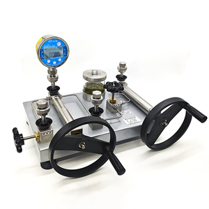 Pompe d'étalonnage hydraulique portable haute pression 250Mpa avec manomètre - Product Image 2