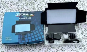 Luce LED300 Portatile per Fotografia e Performance Live, Illuminazione Professionale Pieghevole 5V per <span class=keywords><strong>Video</strong></span> - Product Image 5