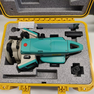 Estación Total Teodolítica Electrónica Ruide RTS-822R10M-RCS, Instrumento de Topografía de Alta Precisión 2'' - Product Image 1
