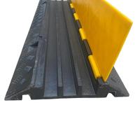 Rampe de protection pour câbles en caoutchouc résistant aux hautes températures, 3 canaux pour câbles d'alimentation