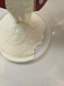 2024 Suministro DE FÁBRICA DE China Goma xantana de grado alimenticio de alta calidad Espesante <span class=keywords><strong>E415</strong></span> un <span class=keywords><strong>aditivo</strong></span> alimenticio Premium - Product Image 4