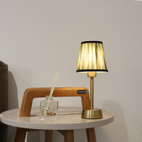Lampe de table LED scandinave en tissu, rechargeable sans fil, commande tactile, portable, personnalisable, simple, pour mariage, décoration de la maison, bureau