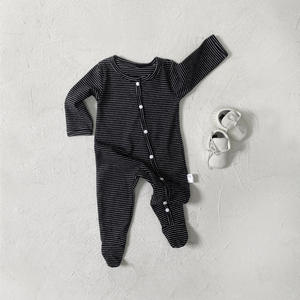 ชุดจั๊มสูทแขนยาวแบบติดกระดุมแถวเดียวสำหรับเด็กทารกชุดรอมเปอร์และหมวกผ้าฝ้ายลายทาง2ชิ้นสั่งจากโรงงาน - Product Image 6