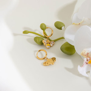 Pendientes de Abeja de Moda al por Mayor, de Acero Inoxidable 316L Coreano, Chapados en Oro PVD de 14k y 18k, con Circonitas, Joyería de Alta Calidad para Mujer - Product Image 3