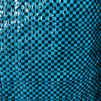 Kain Penutup Tanah Anti Gulma Warna Biru Hitam dari Bahan PP Woven untuk Pertanian, Kebun, dan Pembibitan