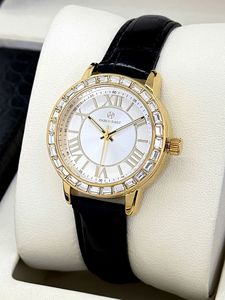 Reloj de cuarzo para mujer con diamantes blancos, elegante, dorado, de corte cuadrado y corte completo. - Product Image 6
