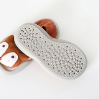 Chaussons-chaussettes antidérapants pour bébé, premiers pas, semelle souple, pour tout-petits, intérieur/extérieur, semelle en caoutchouc, avec adorable poupée de dessin animé