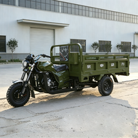 Tricycle de livraison d'eau robuste avec moteur Zongshen 200cc, caisse de chargement renforcée et couleur personnalisée pour le Ghana