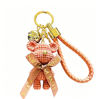Porte-clés de voiture en silicone motif ours de dessin animé, pendentif de sac mignon et tendance, cadeau créatif, fabriqué en Chine, vente en gros, approvisionnement direct usine, produit phare