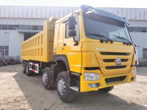 Camión Volquete HOWO 8*4 Usado, 40 Toneladas, 12 Ruedas, Camión de Basura de Servicio Pesado para Construcción con Motor de 371HP - Product Image 2
