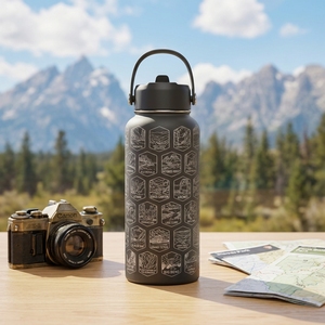 Botella <span class=keywords><strong>de</strong></span> Viaje Portátil <span class=keywords><strong>de</strong></span> Doble Pared con Aislamiento al Vacío, Adhesivo con Diseño <span class=keywords><strong>de</strong></span> Parque Nacional, Botellas <span class=keywords><strong>de</strong></span> <span class=keywords><strong>Agua</strong></span> Conmemorativas Personalizadas al por Mayor - Product Image 1