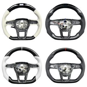 Volant de direction automobile personnalisé en fibre de carbone véritable de haute qualité pour Audi A6 C8 RS avec palettes de changement de vitesse - Product Image 1