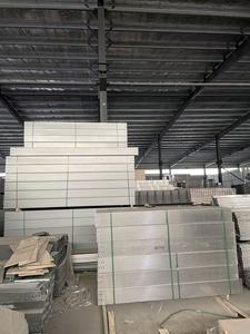 Bandeja para Cables Tipo Canaleta de Superficie Lisa para una Organización Ordenada - Product Image 2