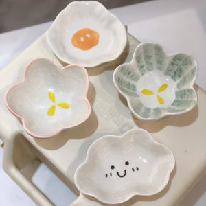 Японское керамическое блюдо с лепестками Ins, блюдо для приправ, уксуса, бытовое горчичное блюдо для ресторана, блюдо для соуса - Product Image 1