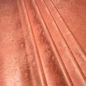 100% Coton Peigné <span class=keywords><strong>Bazin</strong></span> Riche Jacquard Original Nigérian Motifs de Mariage pour Femmes <span class=keywords><strong>Bazin</strong></span> de Mariage Malien Techniques de Tissage - Product Image 2