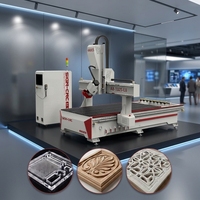 Máquina de Tallado/Corte de Madera de 4 Ejes, Router CNC ATC A8-1325-L8 con Cabezal Giratorio ATC para Perforar Orificios Laterales en Puertas/Gabinetes