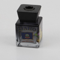 Flacon diffuseur de parfum carré en verre luxueux de 100 ml avec surface sérigraphiée mate, emballage de parfum personnalisable
