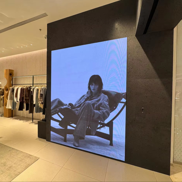Indoor P3 LED Display Screen Retail Advertising Digital Signage LED Display Screen